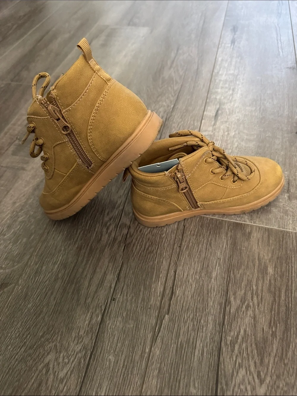 Cat & Jack Han / Cognac Kids Tan Lace-Up Boots